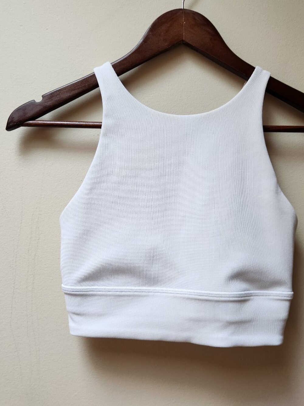 Lululemon ribbed bone/white energy bra / 6